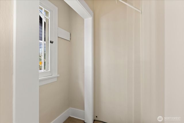 823 NE 58th Street, Seattle, WA 98105