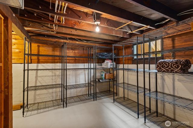 823 NE 58th Street, Seattle, WA 98105