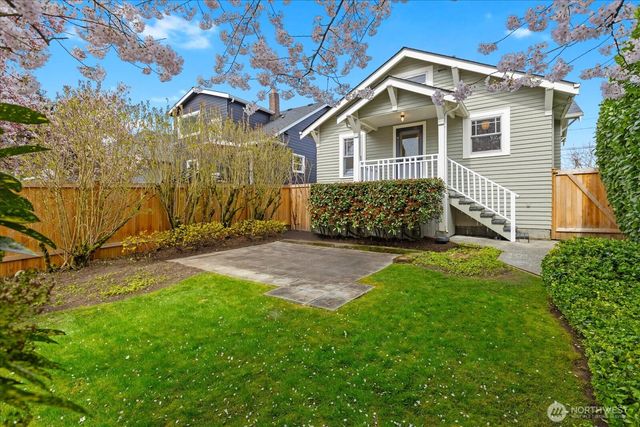 823 NE 58th Street, Seattle, WA 98105