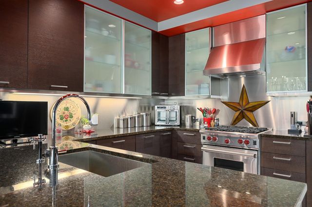 200 Congress Ave 11A, Austin, TX 78701