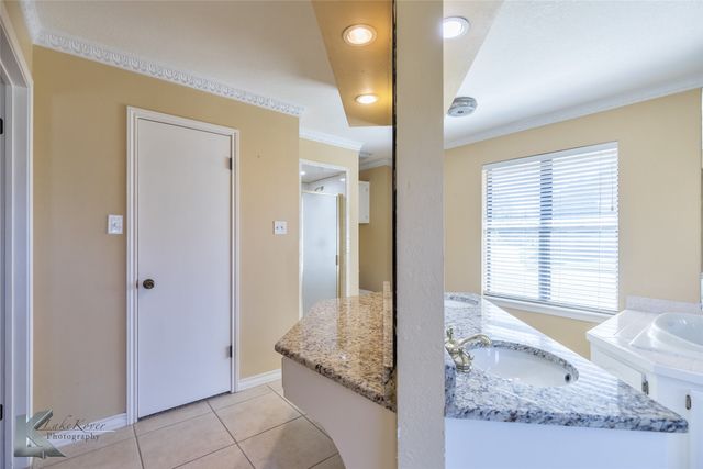 42 Riviera Circle, Abilene, TX 79606