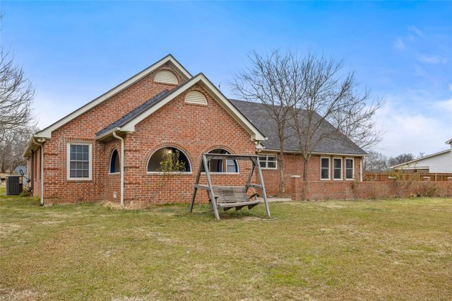 655 Naylor Road, Sherman, TX 75092