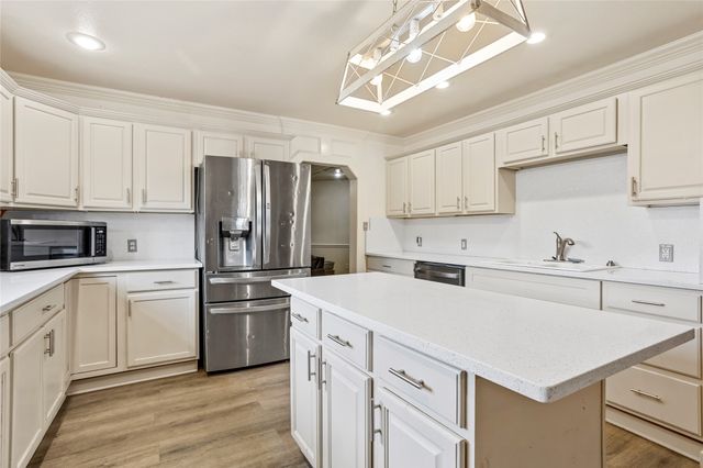 655 Naylor Road, Sherman, TX 75092