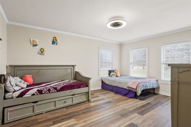 655 Naylor Road, Sherman, TX 75092