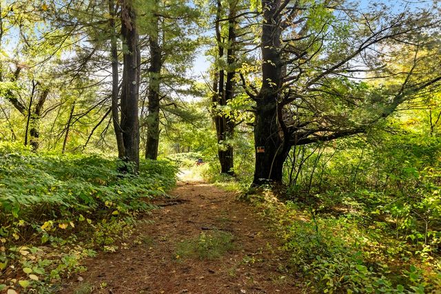 1212 Southbridge Rd, Warren, MA 01083