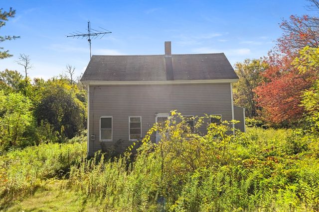 1212 Southbridge Rd, Warren, MA 01083