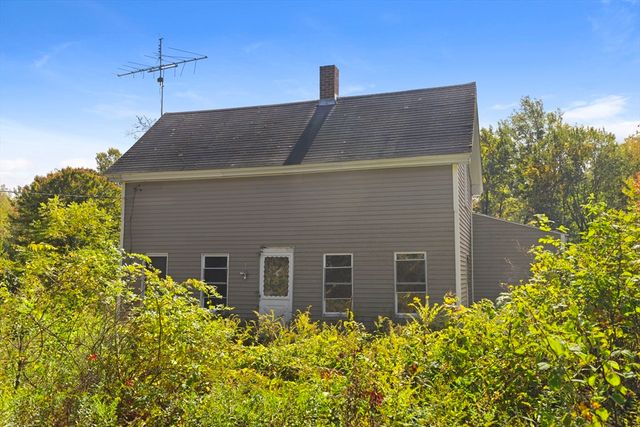 1212 Southbridge Rd, Warren, MA 01083