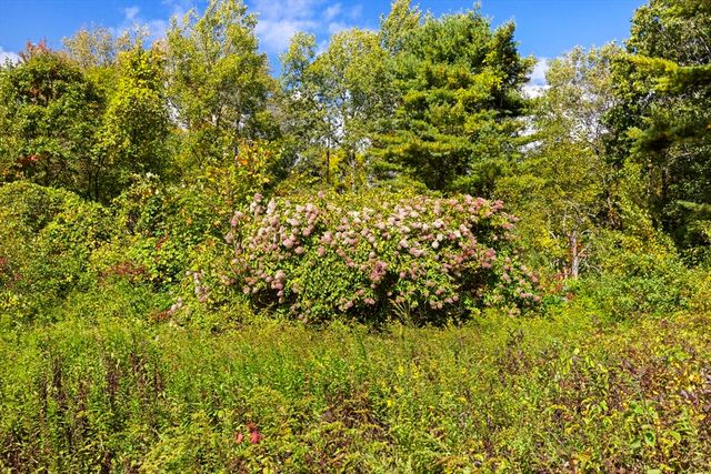 1212 Southbridge Rd, Warren, MA 01083