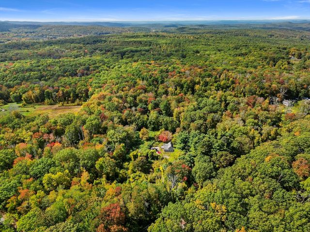 1212 Southbridge Rd, Warren, MA 01083