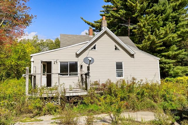 1212 Southbridge Rd, Warren, MA 01083