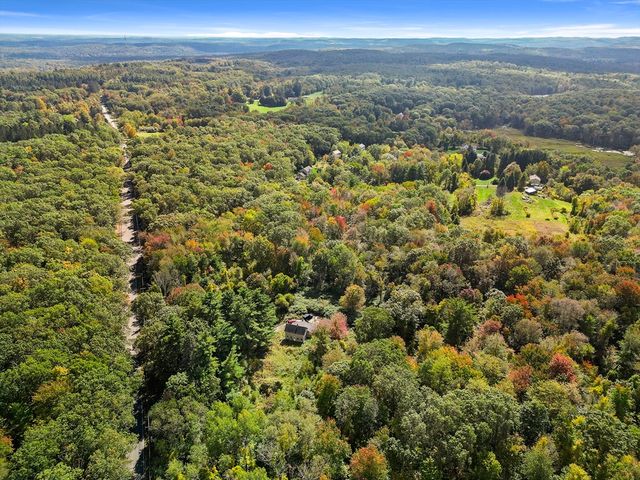 1212 Southbridge Rd, Warren, MA 01083