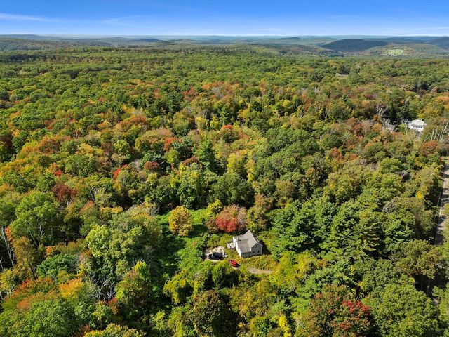 1212 Southbridge Rd, Warren, MA 01083