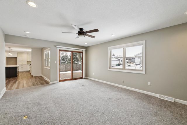 295 Corene Avenue, Waukee, IA 50263