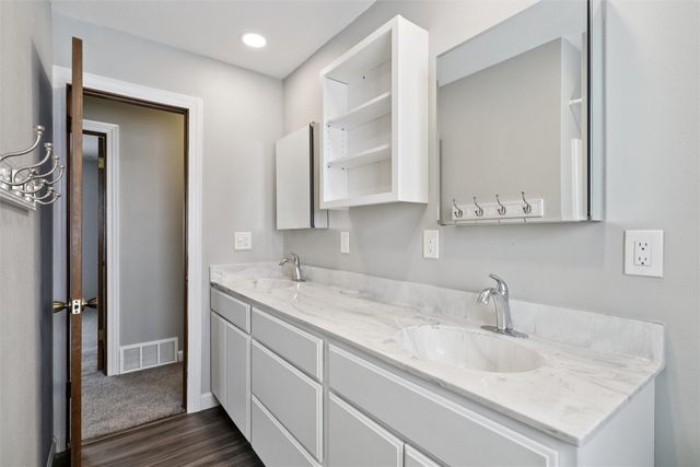 295 Corene Avenue, Waukee, IA 50263