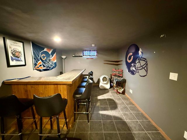 2216 JEBENS Avenue, Davenport, IA 52804