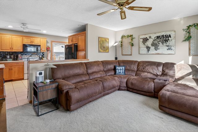 2216 JEBENS Avenue, Davenport, IA 52804