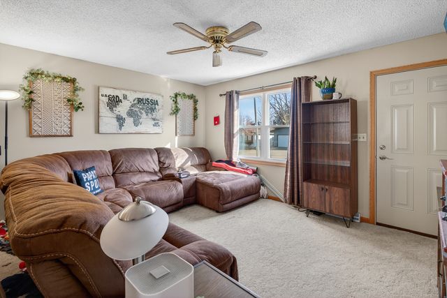 2216 JEBENS Avenue, Davenport, IA 52804