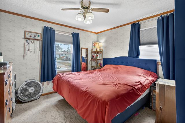 2216 JEBENS Avenue, Davenport, IA 52804