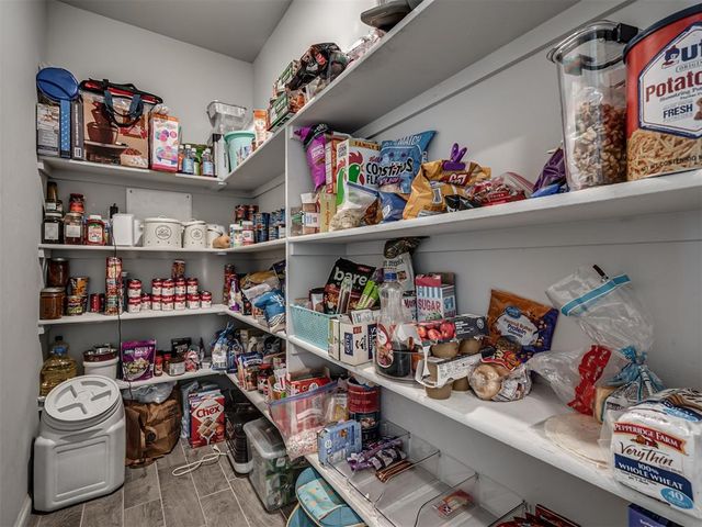 1920 Bellatona Boulevard, Norman, OK 73071