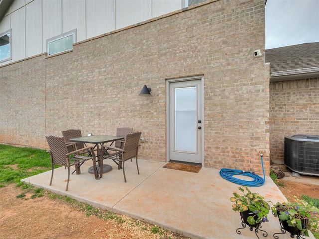 1920 Bellatona Boulevard, Norman, OK 73071