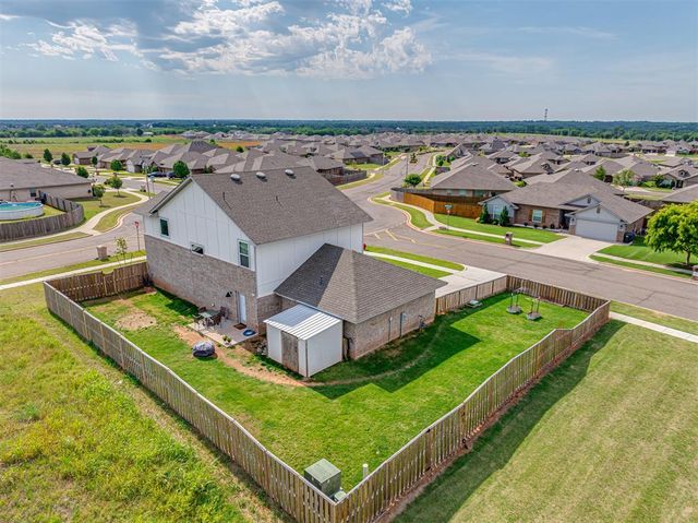 1920 Bellatona Boulevard, Norman, OK 73071