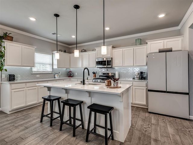1920 Bellatona Boulevard, Norman, OK 73071