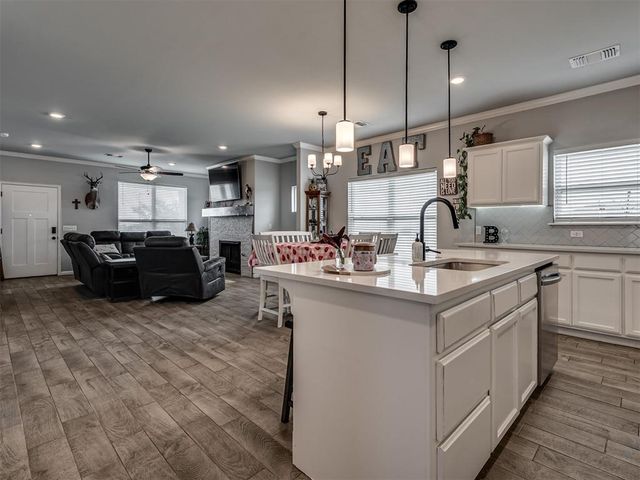 1920 Bellatona Boulevard, Norman, OK 73071