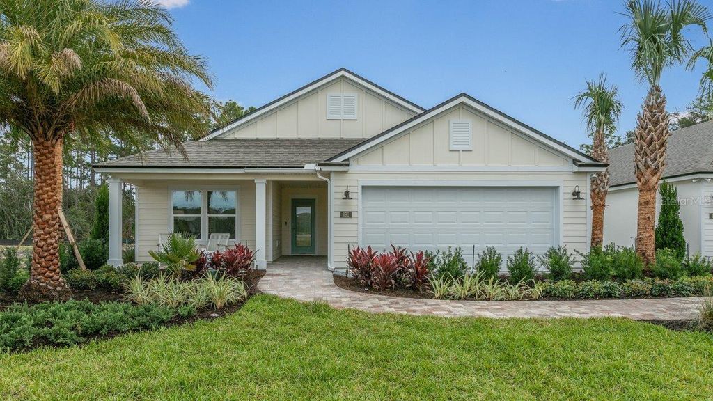 Image 3 of property listing at 142 GREENWOOD DRIVE, Palm Coast, FL 32137
