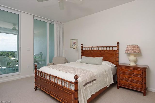 60 Seagate DR 704, Naples, FL 34103