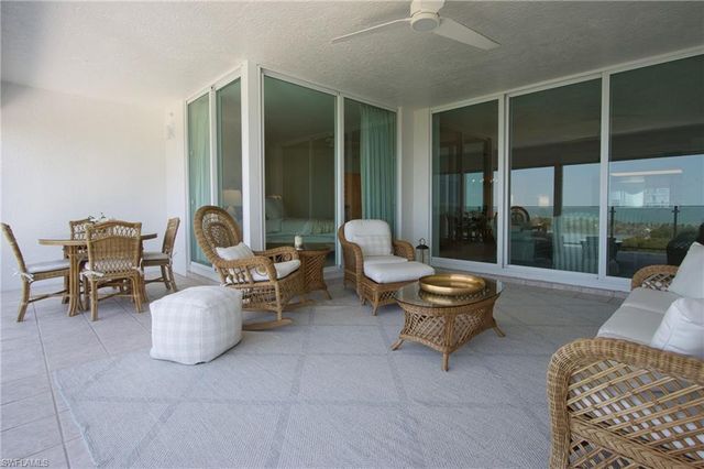 60 Seagate DR 704, Naples, FL 34103