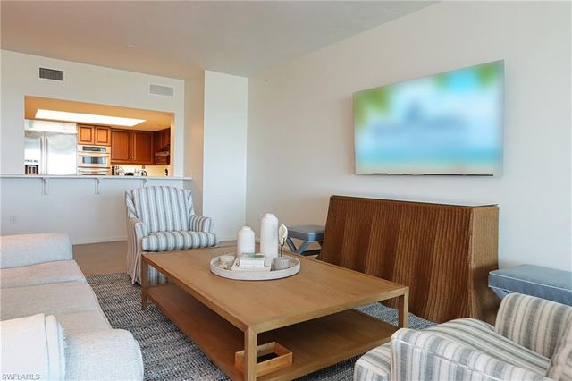 60 Seagate DR 704, Naples, FL 34103