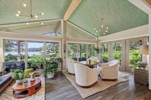 227 Lakeshore Drive, Madison, MS 39110