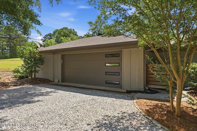 227 Lakeshore Drive, Madison, MS 39110