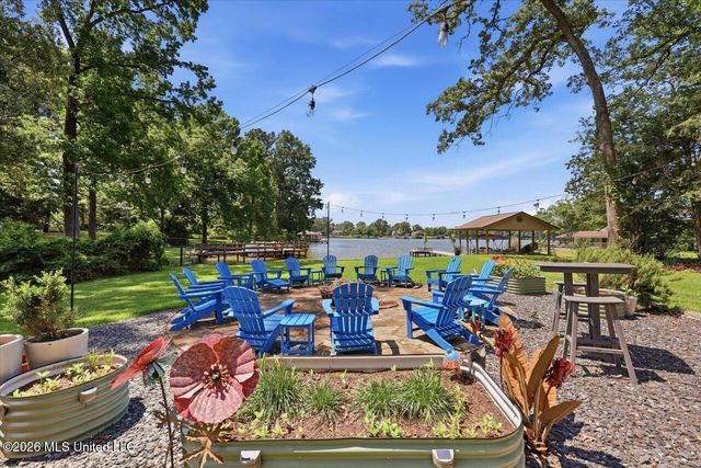 227 Lakeshore Drive, Madison, MS 39110