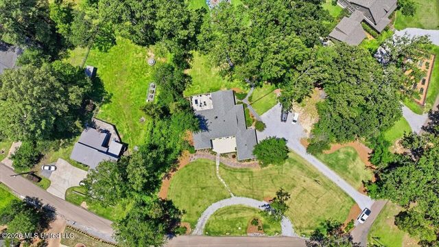 227 Lakeshore Drive, Madison, MS 39110