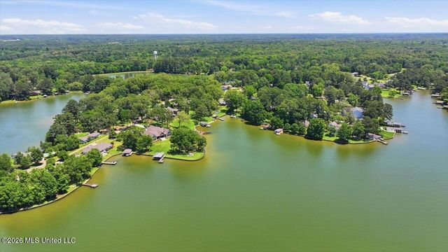 227 Lakeshore Drive, Madison, MS 39110