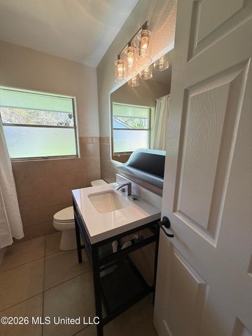 121 S Island View Avenue, Long Beach, MS 39560