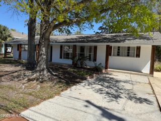 121 S Island View Avenue, Long Beach, MS 39560