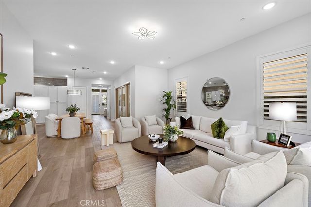 53 Lunar, Irvine, CA 92618