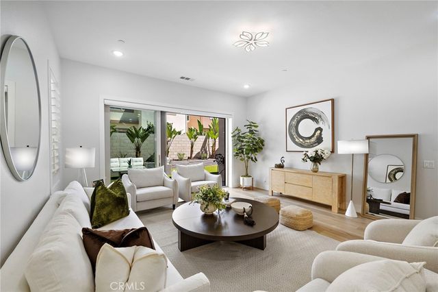 53 Lunar, Irvine, CA 92618