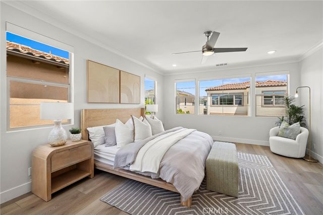 53 Lunar, Irvine, CA 92618