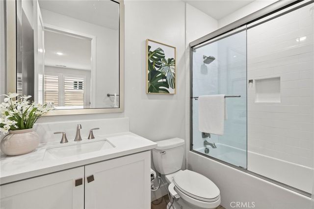 53 Lunar, Irvine, CA 92618