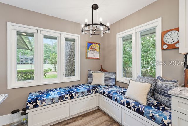 20 Spanish Moss Rd, Hilton Head Island, SC 29928