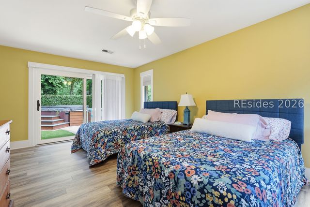 20 Spanish Moss Rd, Hilton Head Island, SC 29928