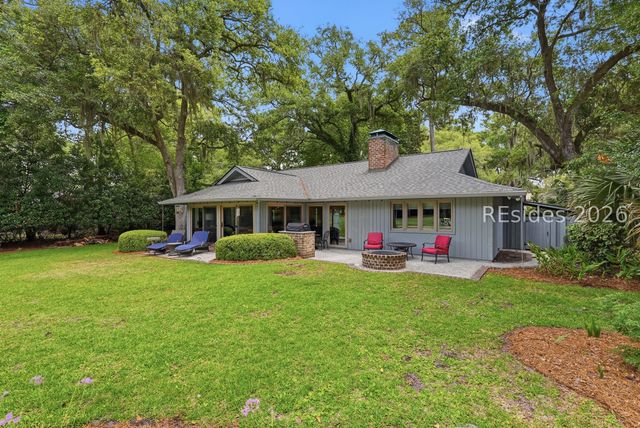 20 Spanish Moss Rd, Hilton Head Island, SC 29928