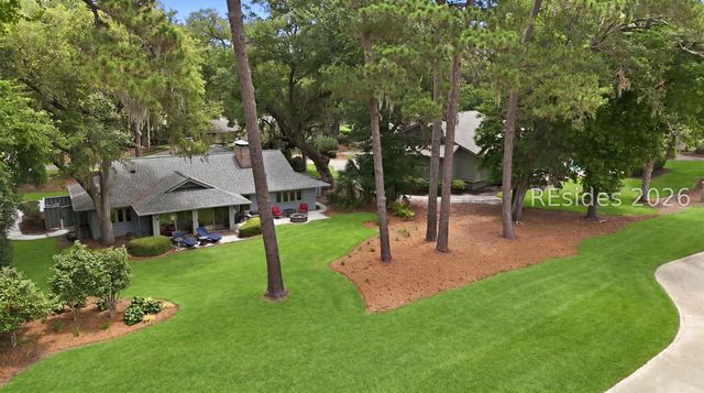 20 Spanish Moss Rd, Hilton Head Island, SC 29928