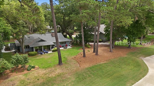 20 Spanish Moss Rd, Hilton Head Island, SC 29928