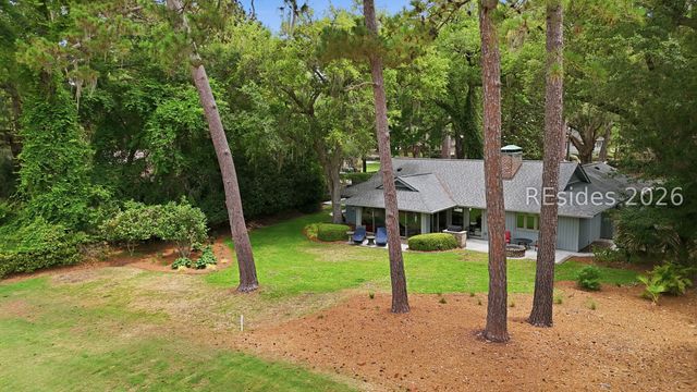 20 Spanish Moss Rd, Hilton Head Island, SC 29928