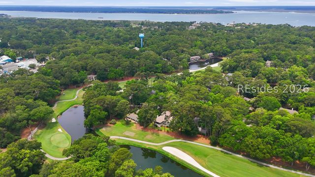20 Spanish Moss Rd, Hilton Head Island, SC 29928