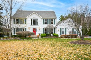 710 Braewood Drive, Algonquin, IL 60102